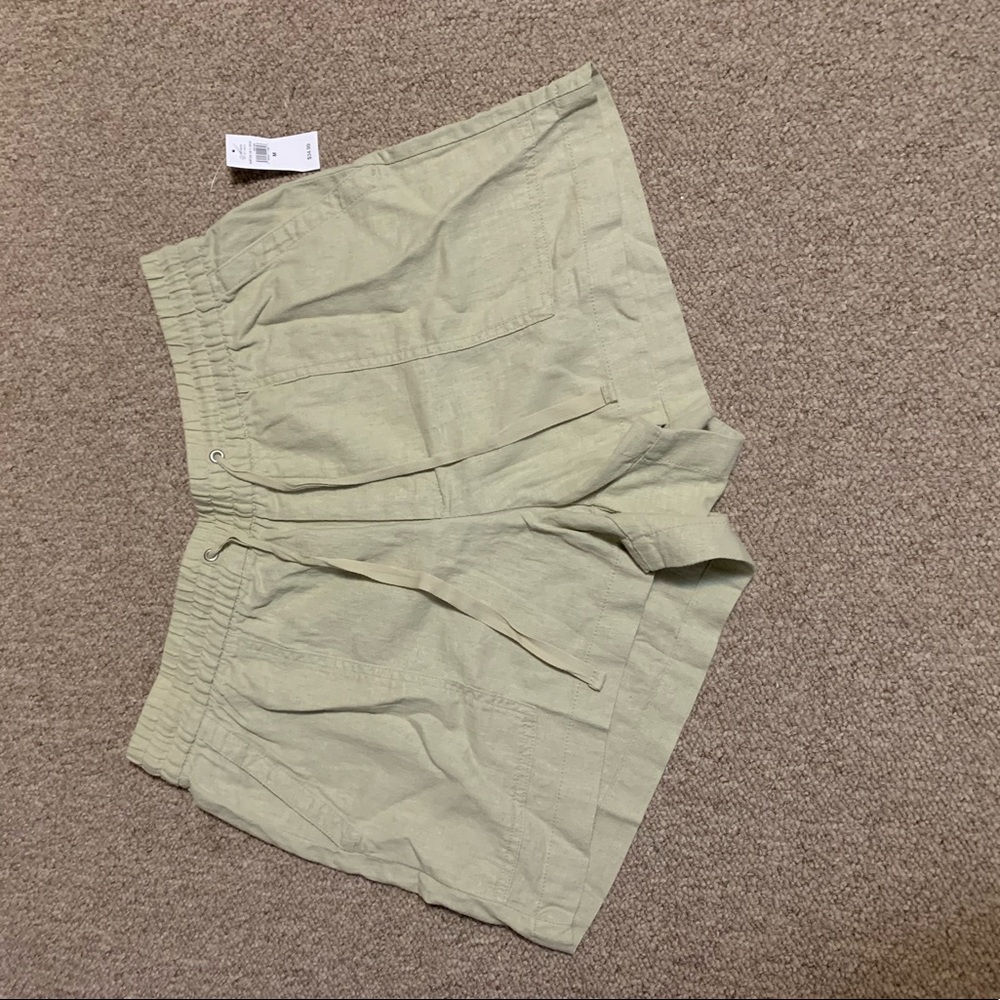 Gap shorts
